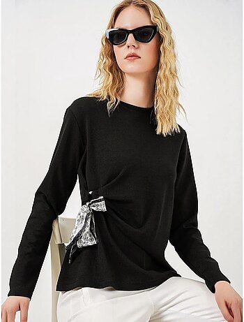 Top femme uni à manches longues avec col rond et lien bdart