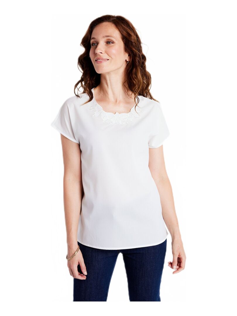 Top long manches courtes broderies col rond Blanc - Kiabi