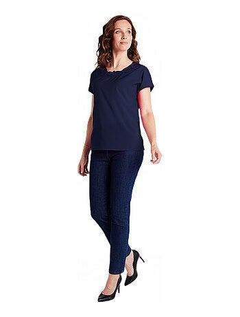 Top long manches courtes broderies col rond