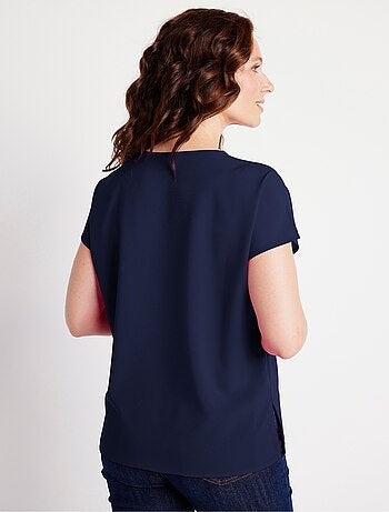 Top long manches courtes broderies col rond