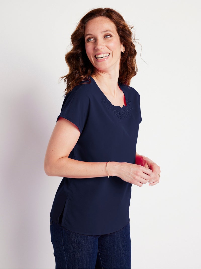Top long manches courtes broderies col rond Bleu marine - Kiabi