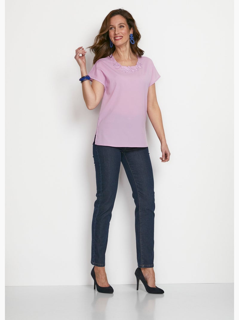 Top long manches courtes broderies col rond Mauve lilas - Kiabi