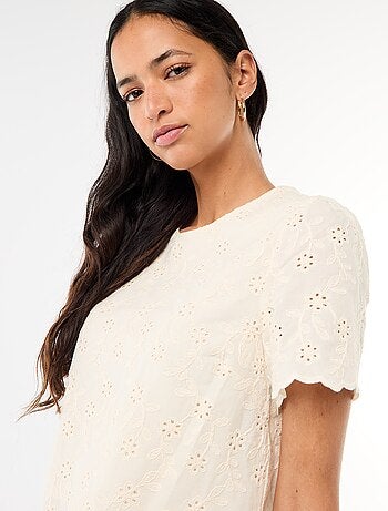 Top manches courtes broderies anglaises en coton uni