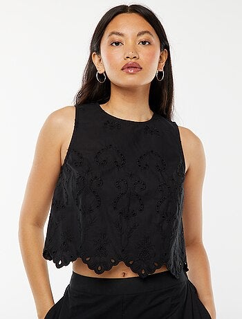 Top sans manches avec broderies anglaises