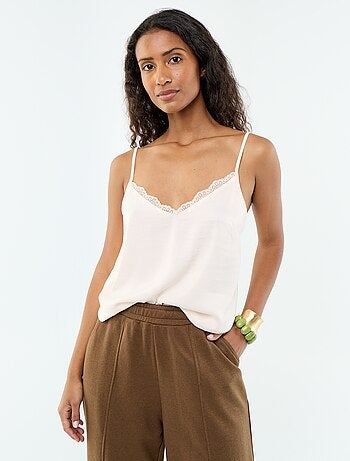 Top satin? avec dentelle