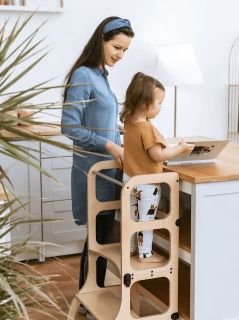 Tour d’apprentissage STEP’n’SIT 2-en-1 (tour + table) avec stabilisateur charnières Noir Bois naturel - Kiabi