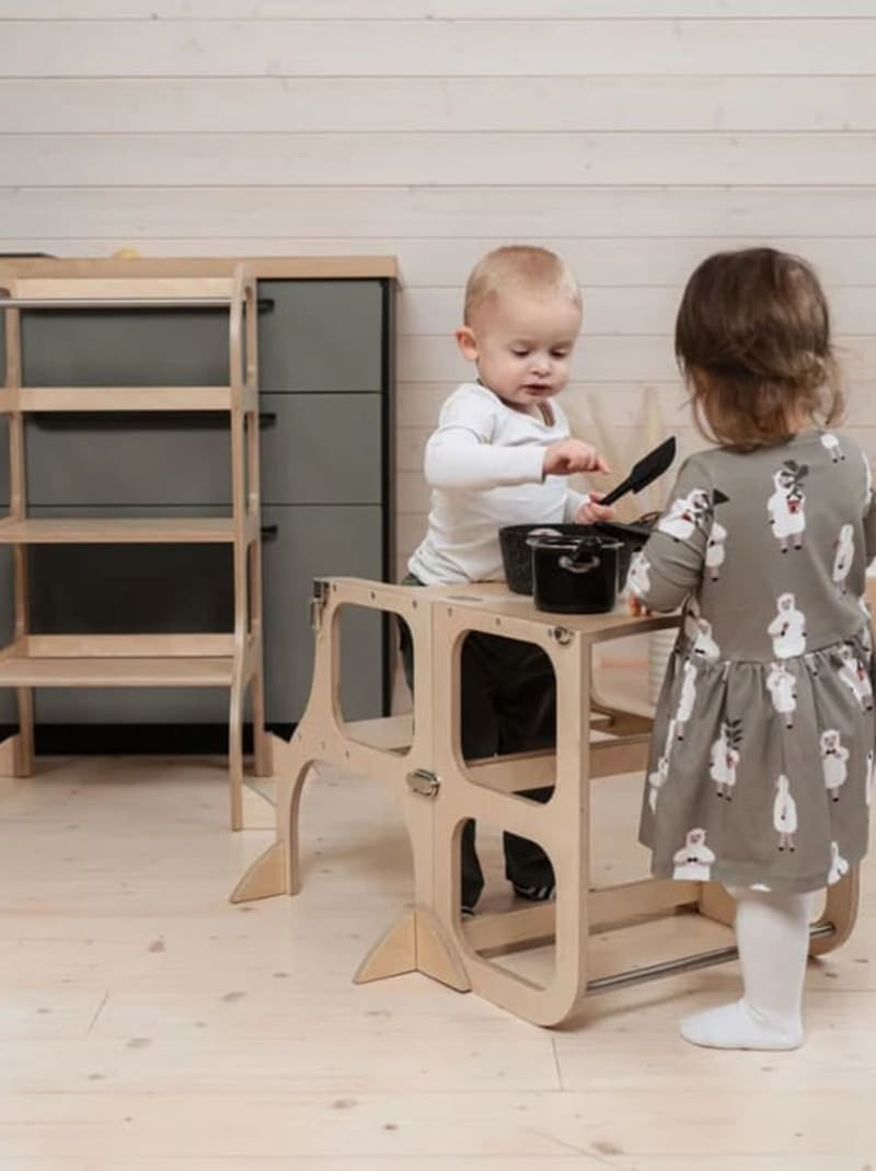 Tour d’apprentissage STEP’n’SIT 2-en-1 (tour + table) avec stabilisateur charnières Noir Bois naturel - Kiabi