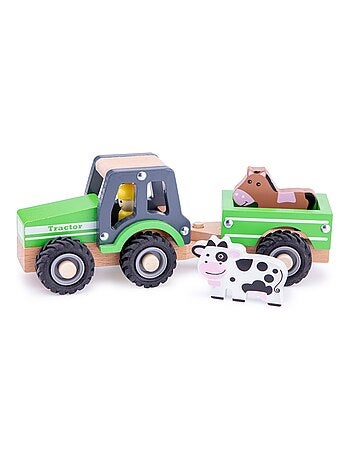 Tracteur avec remorque et animaux