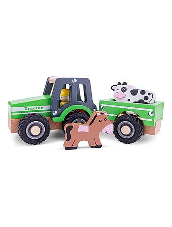 Tracteur avec remorque et animaux