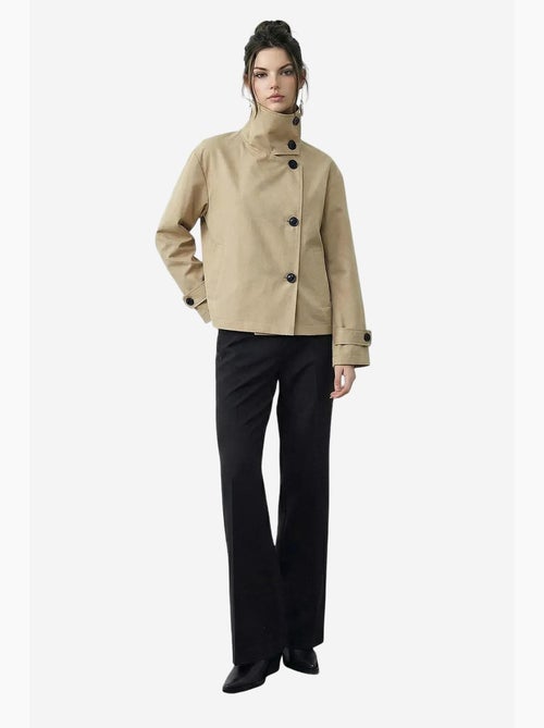 Trench-coat à col mandarin court lucci - Kiabi Trench-coat à col mandarin court lucci - Kiabi
