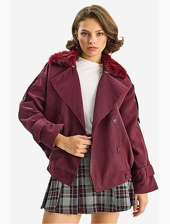 Trench-coat en fausse fourrure avec fermeture à boucle lucci