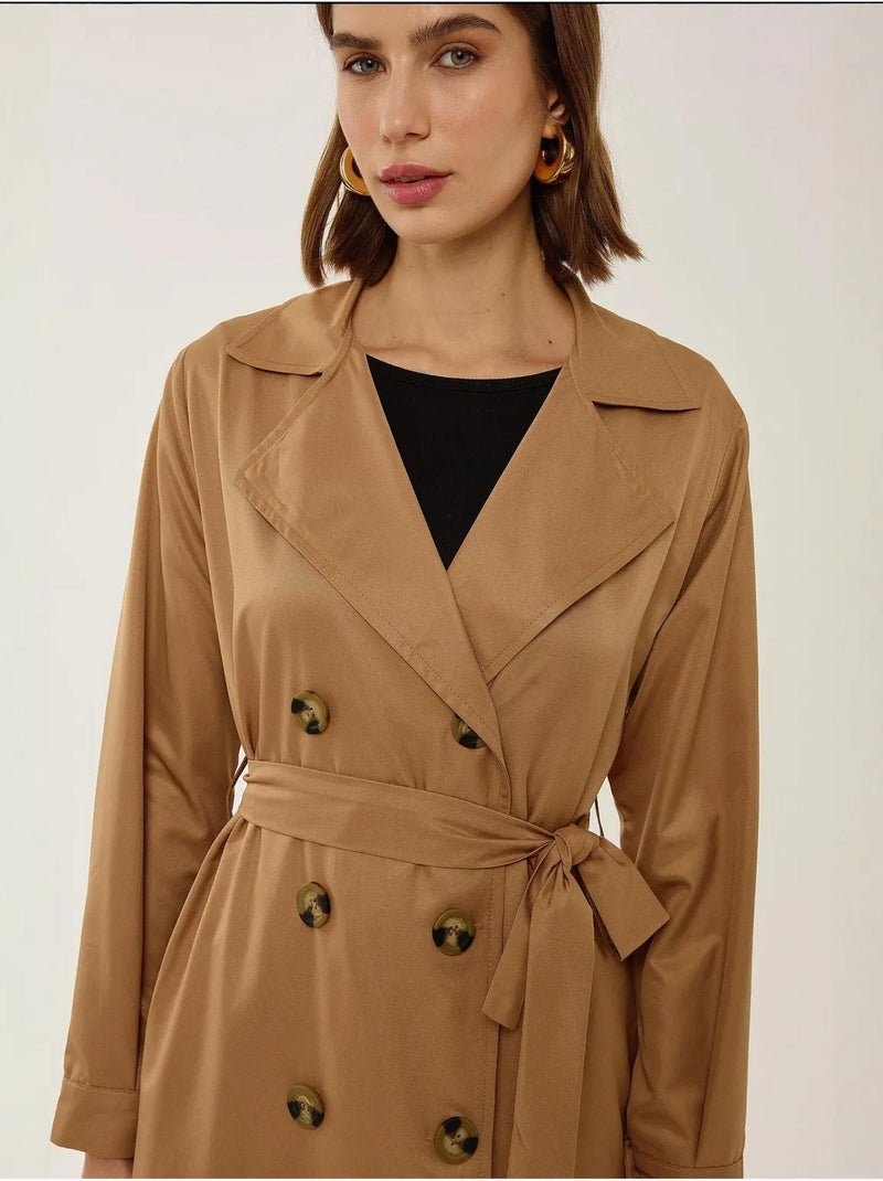 Trench-coat long croisé avec ceinture Camel - Kiabi