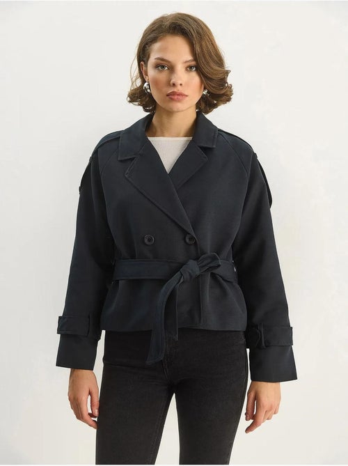 Trench-coat oversize en coton et élasthanne avec fermeture à nouer lucci - Kiabi Trench-coat oversize en coton et élasthanne avec fermeture à nouer lucci - Kiabi