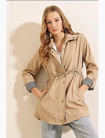 Trench-coat tissé à taille élastiquée avec cordon de serrage et poignets retroussables bdart