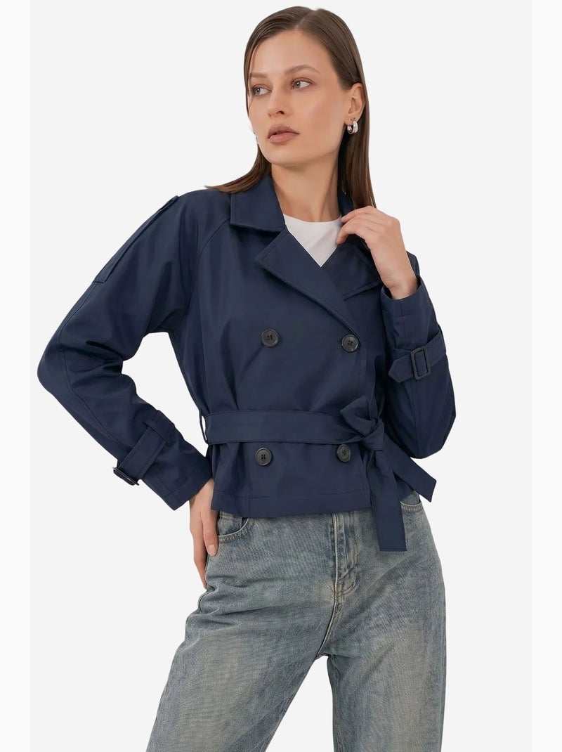Trench court ceinturé bdart Bleu marine - Kiabi