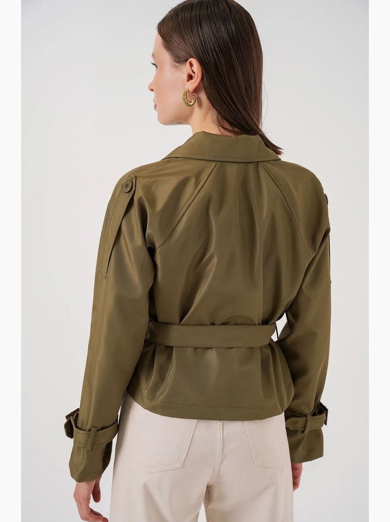 Trench court ceinturé bdart Kaki - Kiabi