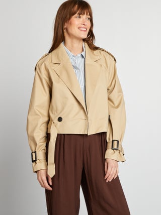 Trench court déperlant avec emmanchures raglan