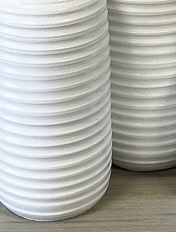 Trio de vases artisanaux en céramique blanc et or 40 cm