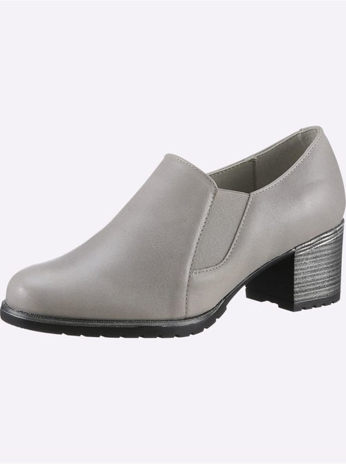 Trotteurs à front haut en cuir velours avec empiècement extensible - Taille standard - Helline - Kiabi