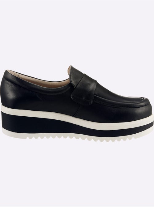 Trotteurs en cuir nappa avec talon compensé et semelle en polyuréthane - Taille standard - Helline - Kiabi Trotteurs en cuir nappa avec talon compensé et semelle en polyuréthane - Taille standard - Helline - Kiabi