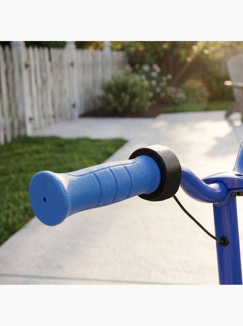 Trottinette électrique enfant led multicolore max. 10km/h béquille acier - Kiabi Trottinette électrique enfant led multicolore max. 10km/h béquille acier - Kiabi