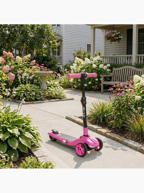 Trottinette électrique enfant pliable 3 roues 8km/h max led - Kiabi Trottinette électrique enfant pliable 3 roues 8km/h max led - Kiabi