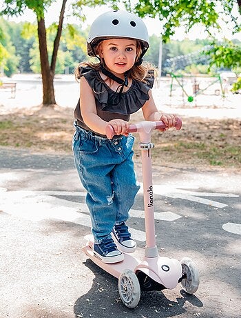 Trottinette enfants LIONELO Jessy - Roues éclairées - 3 Roues - Hauteur réglable