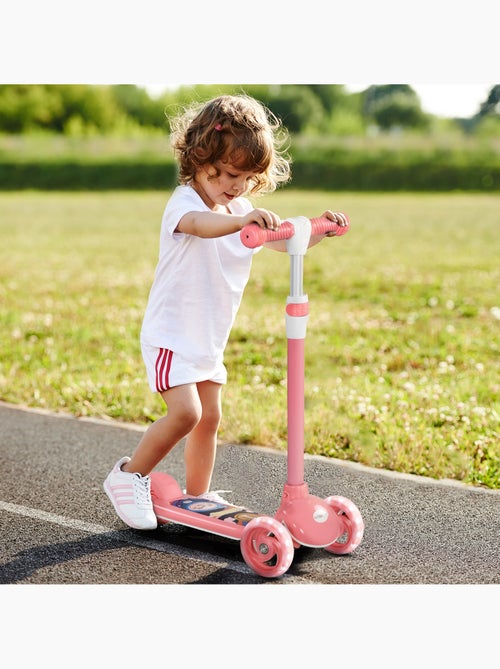 Trottinette pour enfants 3 roues lumineuses led - Kiabi Trottinette pour enfants 3 roues lumineuses led - Kiabi