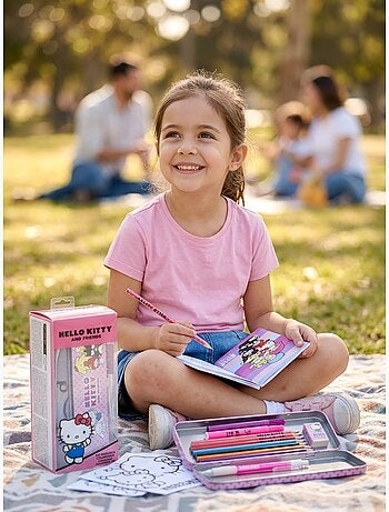 Trousse complète Hello Kitty avec crayons et règle