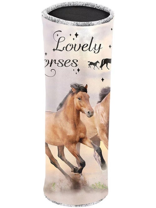 Trousse ronde cylindrique motif chevaux 22 cm - Kiabi Trousse ronde cylindrique motif chevaux 22 cm - Kiabi