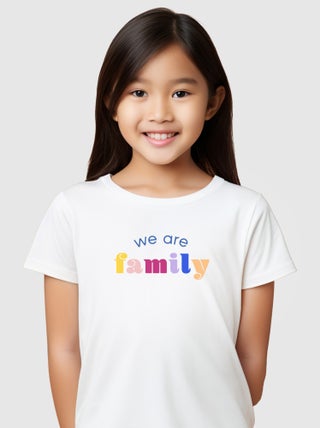 Tshirt Enfant WE ARE FAMILY