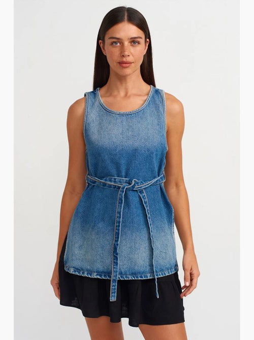 Tunique blouse en denim de coton avec lien dilvin - Kiabi Tunique blouse en denim de coton avec lien dilvin - Kiabi