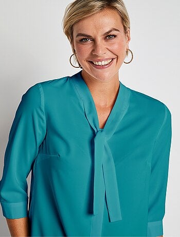 Tunique boutonnée avec lavallière