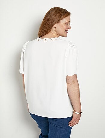 Tunique longue brodée manches courtes unie