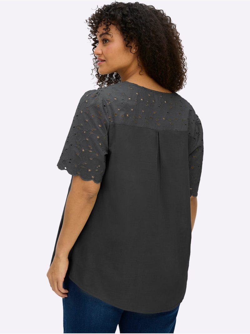 Tunique Motif Ajouré Délicat - Taille Standard - Sheego Noir - Kiabi