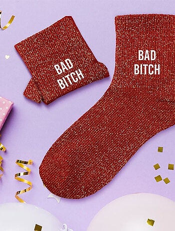 Une paire de chaussettes paillettes bad bitch