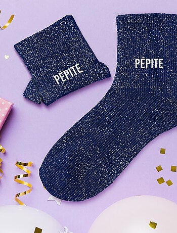 Une paire de chaussettes paillettes princesse
