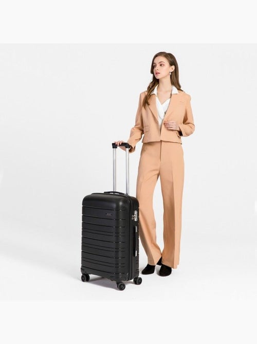 Valise cabine - 76x49x30 cm abs 4 roulettes serrure tsa - kono - Kiabi Valise cabine - 76x49x30 cm abs 4 roulettes serrure tsa - kono - Kiabi