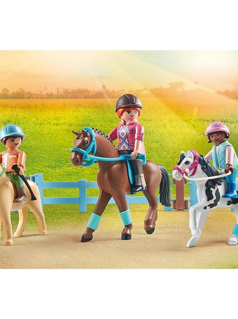 Van pour cheval et poneys avec enclos N/A - Kiabi