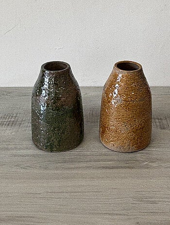 Vase artisanal en céramique vert vitrifié 22 cm