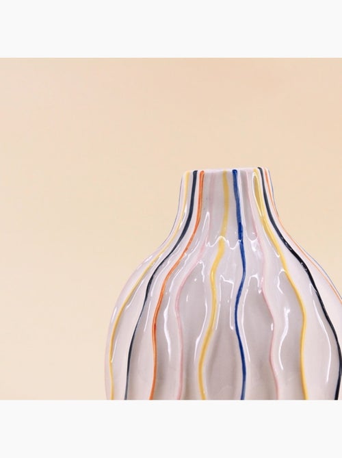 Vase blanc en céramique lignes colorées 19cm - Kiabi