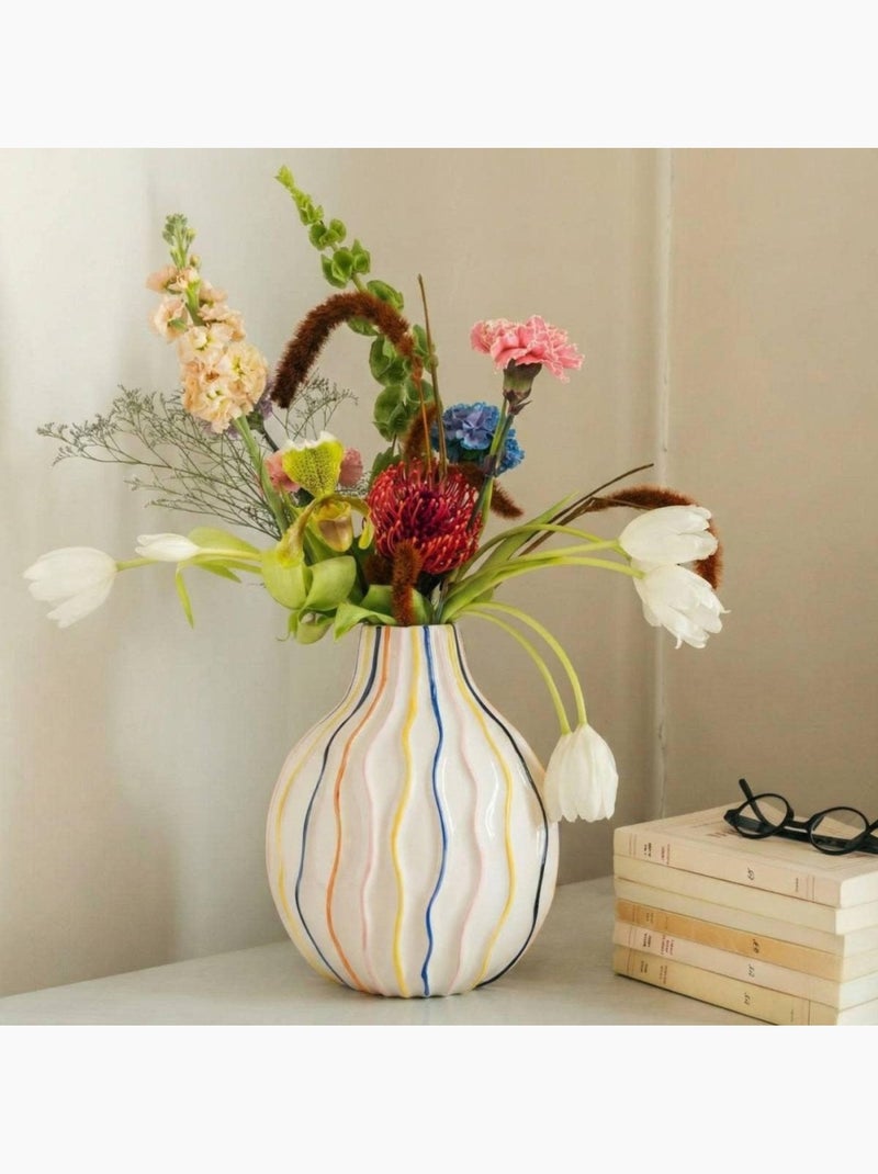 Vase blanc en céramique lignes colorées, H19cm Blanc - Kiabi
