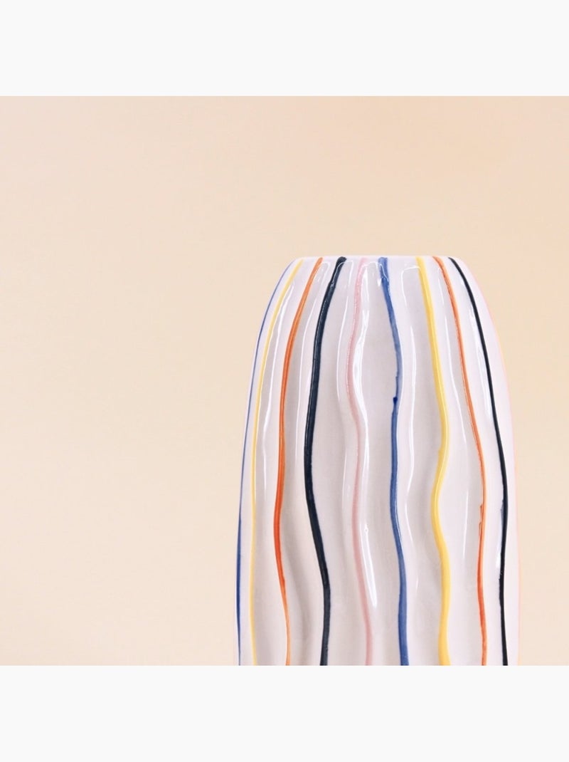 Vase blanc en céramique lignes colorées, H21cm Blanc - Kiabi