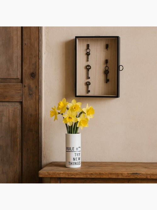 Vase blanc rond avec mot déco 21cm - Kiabi