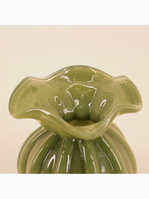 Vase boule plissé en verre opaque 11cm - Kiabi