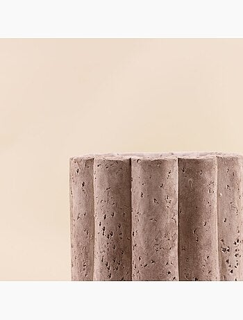 Vase corolle imitation travertin h22 cm