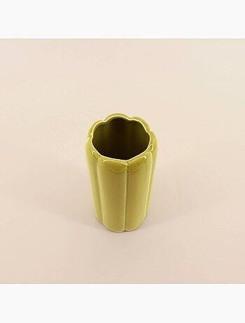 Vase cylindrique festonné vert 20 cm