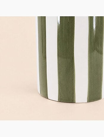 Vase en céramique rayé vert festonné 16x21cm