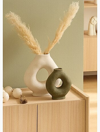 Vase en dolomite brea