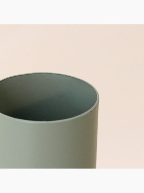 Vase en métal avec col étroit et long - AFIBEL - Kiabi